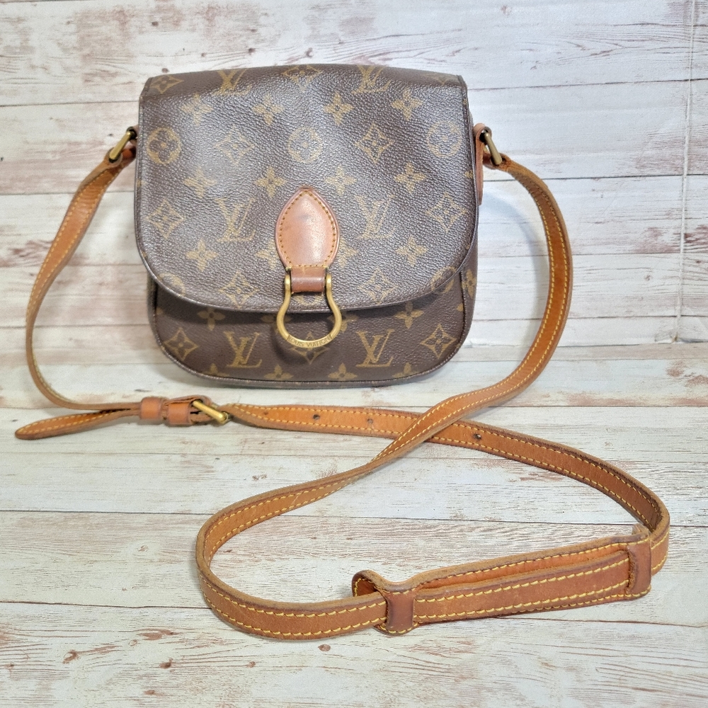 LOUIS VUITTON Monogram Saint Cloud MM crossbody